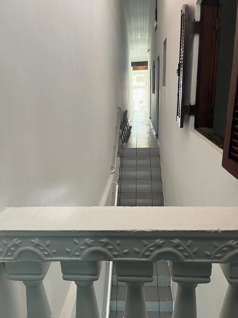 Casa GRANDE, 153m², Térrea com 03 quartos, 02 Vagas de Garagem Coberta, para locação no Jardim Ipê 4, São Bernardo do Campo - SP