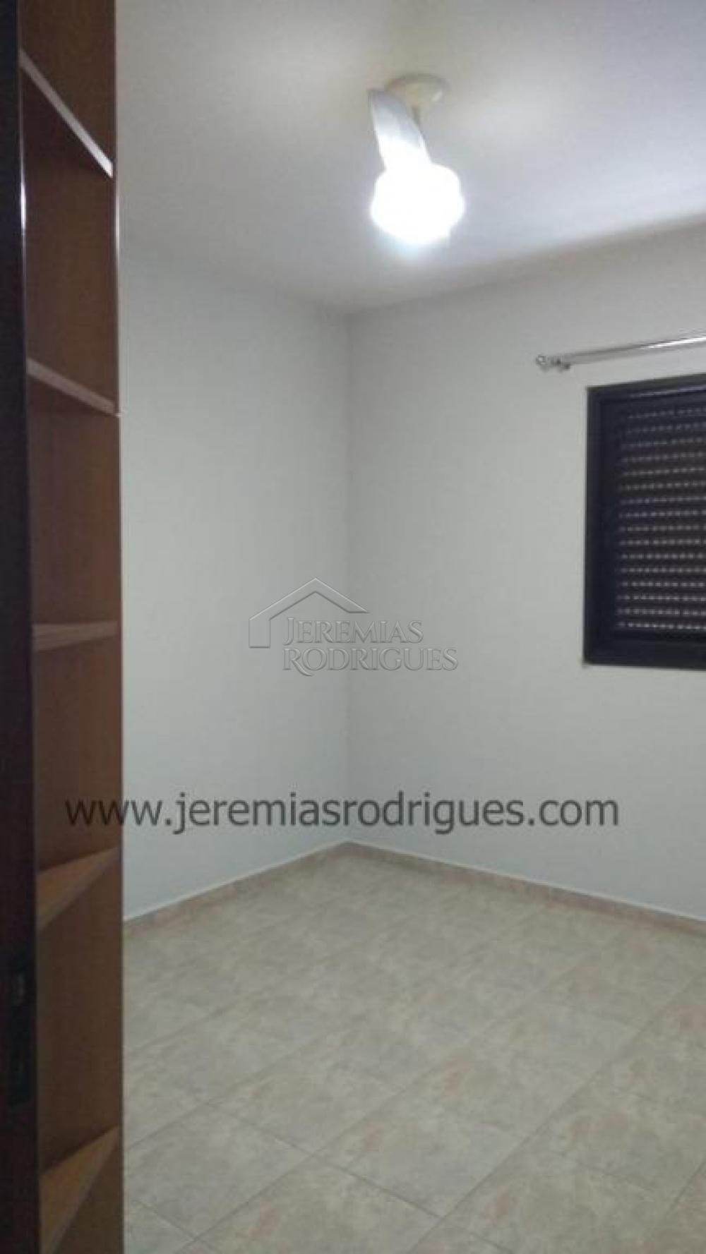 Apartamento à venda com 3 dormitórios, 146 m² no Edifício Olímpia em Taubaté/SP. 