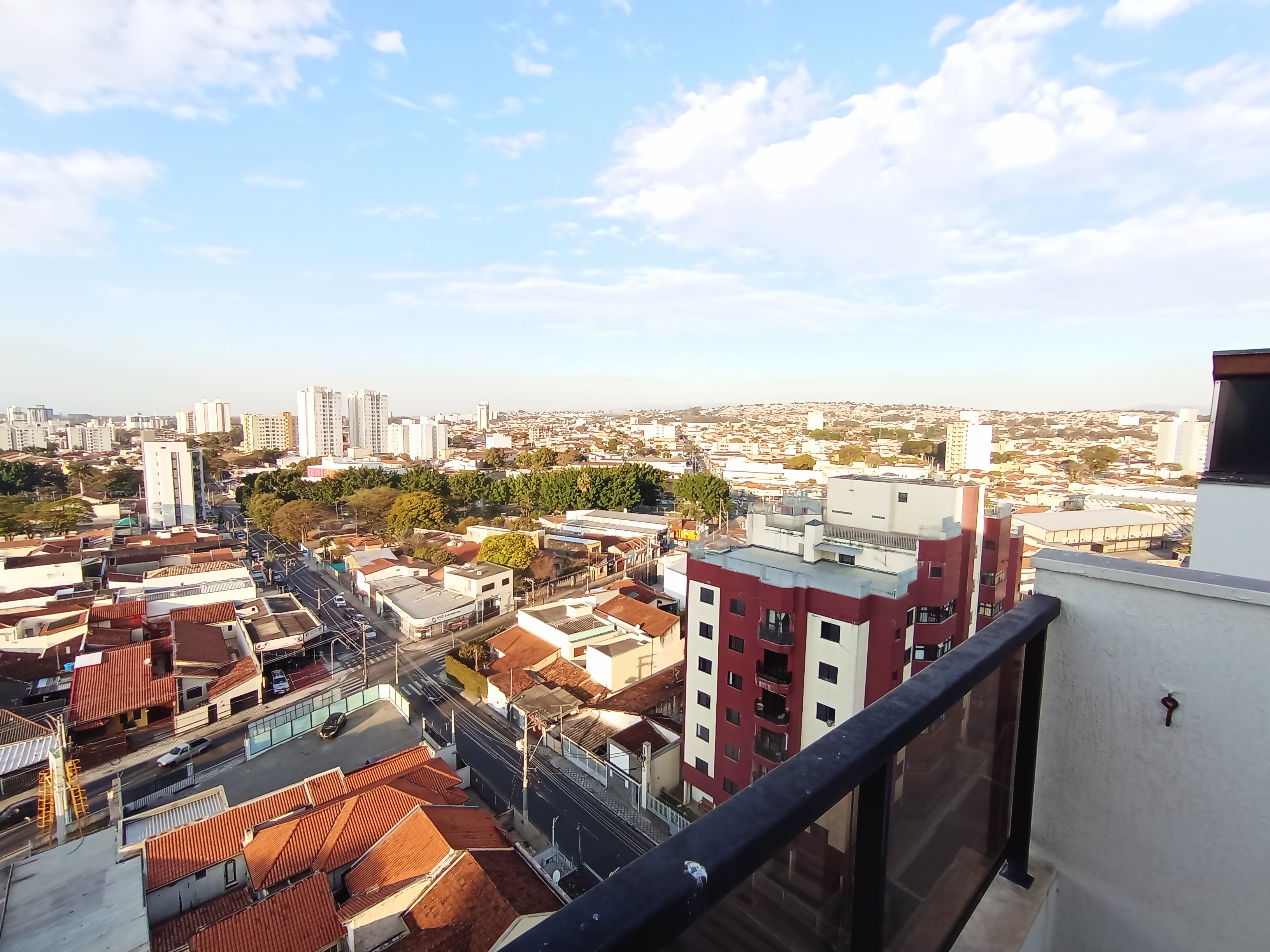 Cobertura à venda com 3 dormitórios, 125 m² no Edifício Michel Abud em Taubaté/SP.