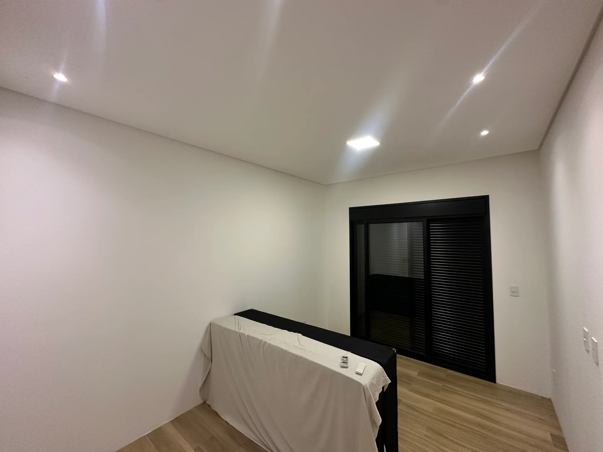 Casa para locação no Condomínio Reserva dos Lagos em Pindamonhangaba/SP.