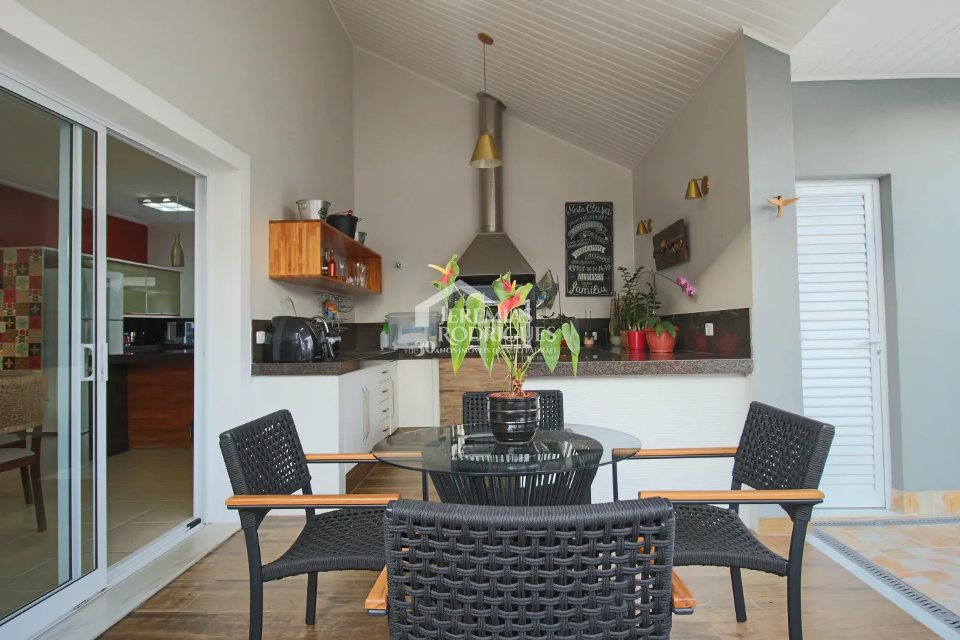 Casa com 3 suítes, 342 m² - Condomínio Taubaté Village - Taubaté/SP.