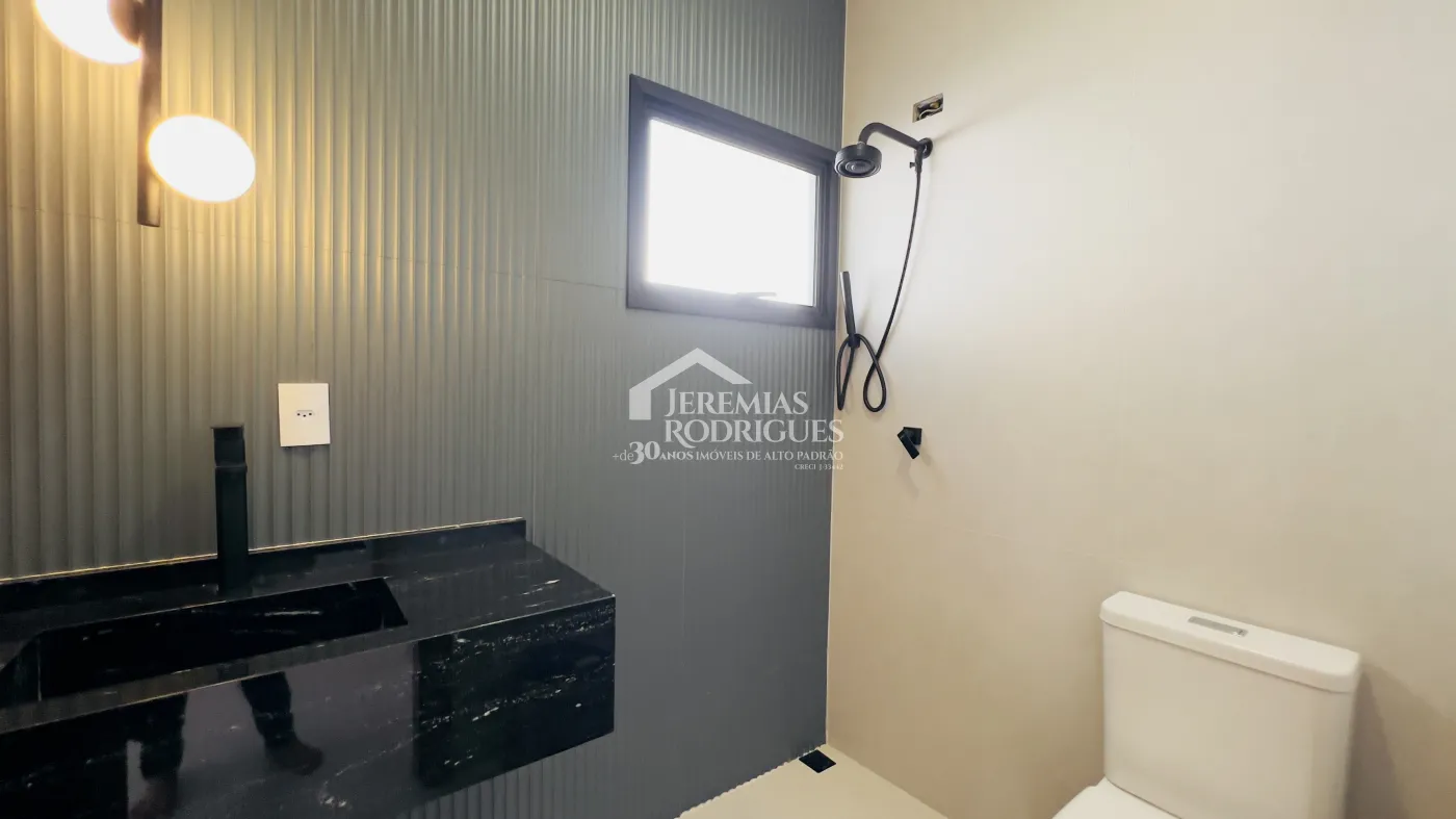 Casa à venda com 4 dormitórios no Condomínio Chácaras Cataguá em Taubaté/SP