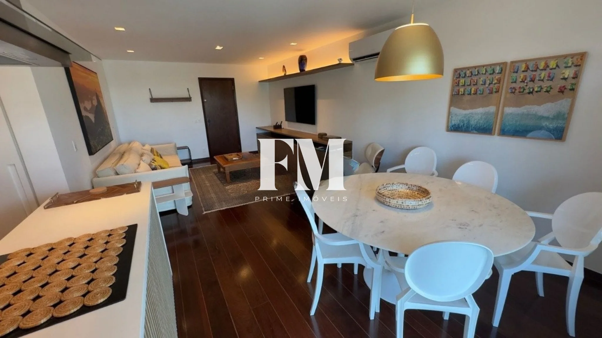 Leblon | 2 Quartos (1 Suíte) | 84m² Finamente Decorado com Serviços, Lazer e 2 Vagas