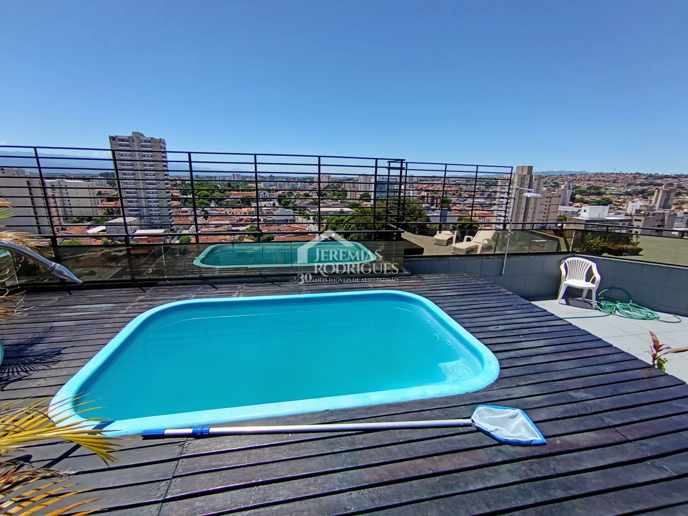 Apartamento para venda com 2 suítes no Edifício Rosa Abirached em Taubaté/SP