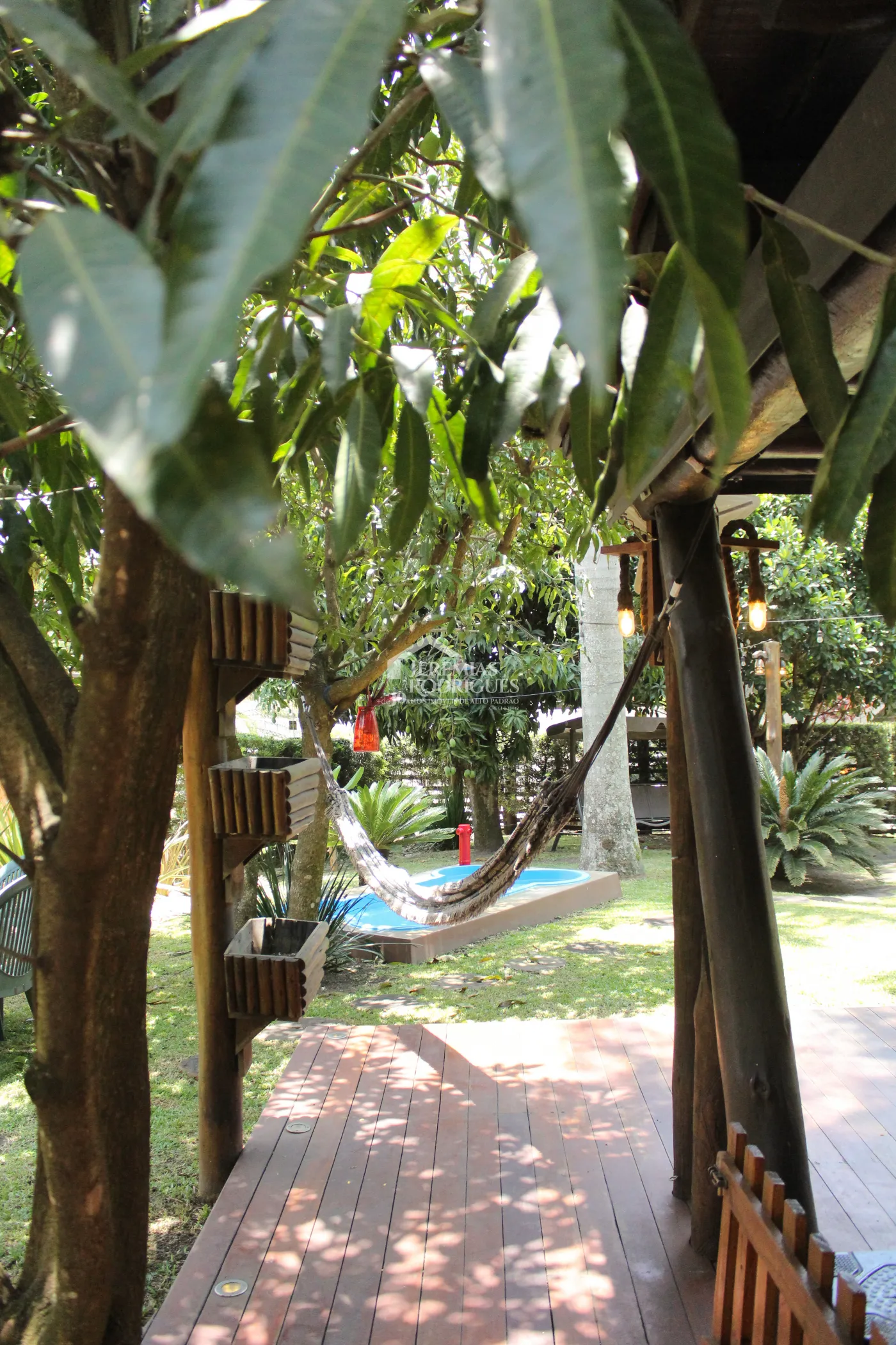 Casa para venda e locação com 5 dormitórios no Condomínio Taubaté Village em Taubaté/SP.