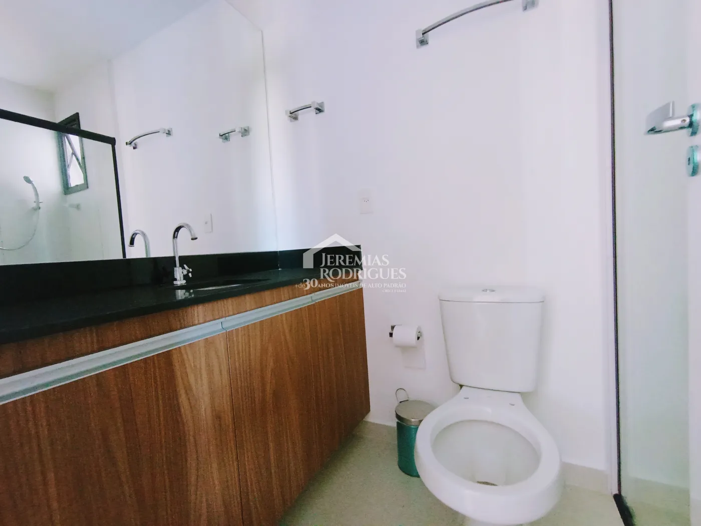 Flat para locação, 55 m² no Condomínio Residencial Lofts Arts Design em Taubaté/SP.