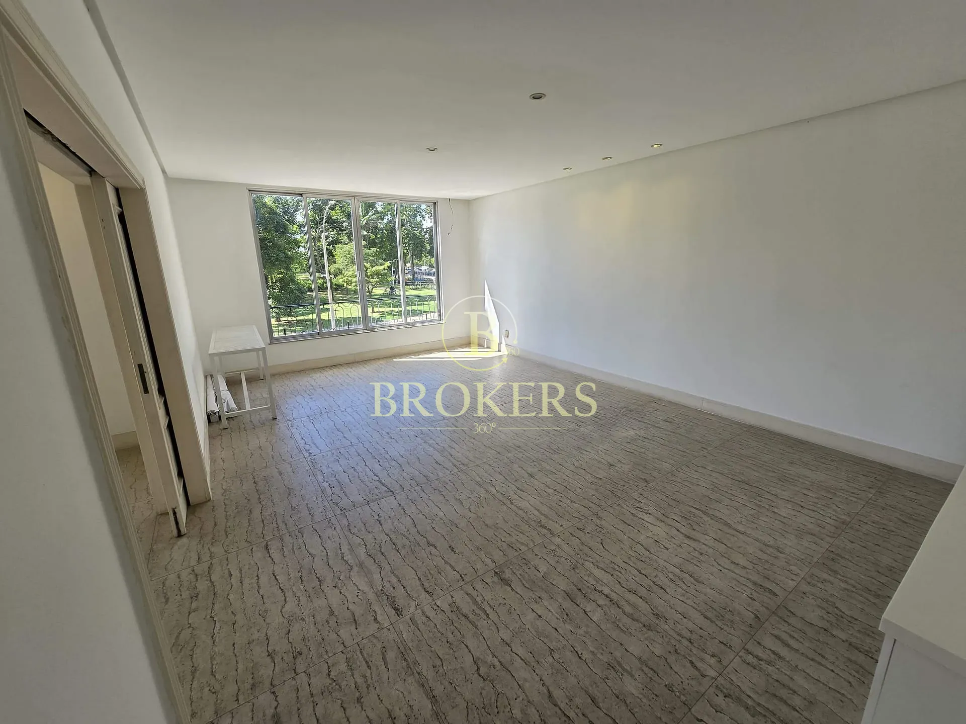 Apartamento garden à venda, Praia do Flamengo, varanda interna, salão em múltiplos ambientes, 3 qua