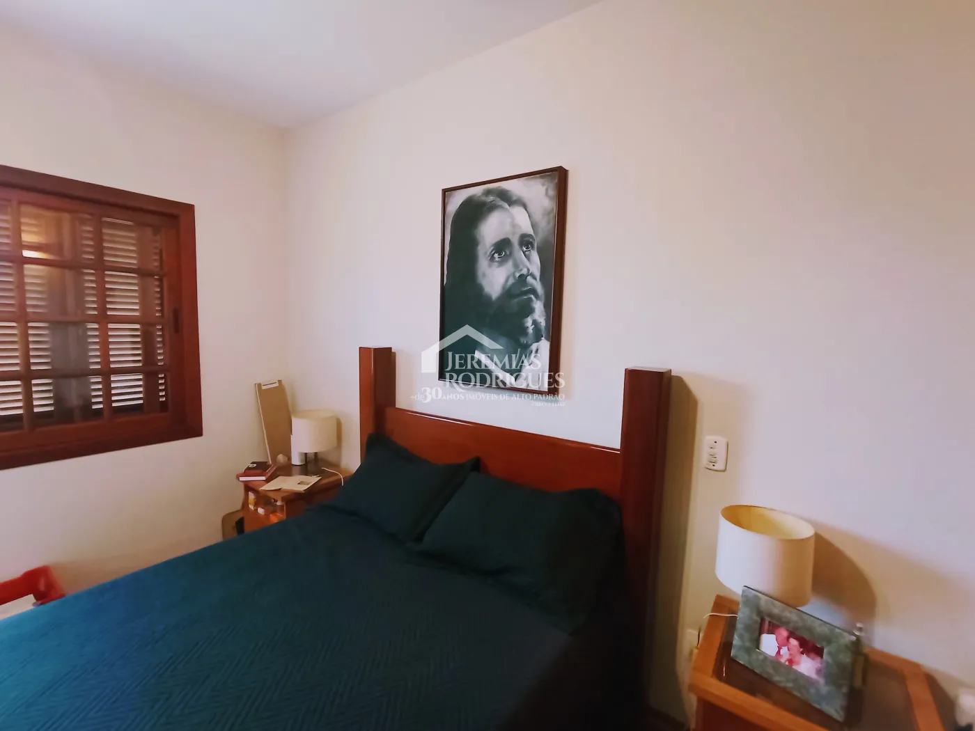 Casa à venda com 3 dormitórios no Condomínio Chácaras Cataguá em Taubaté/SP