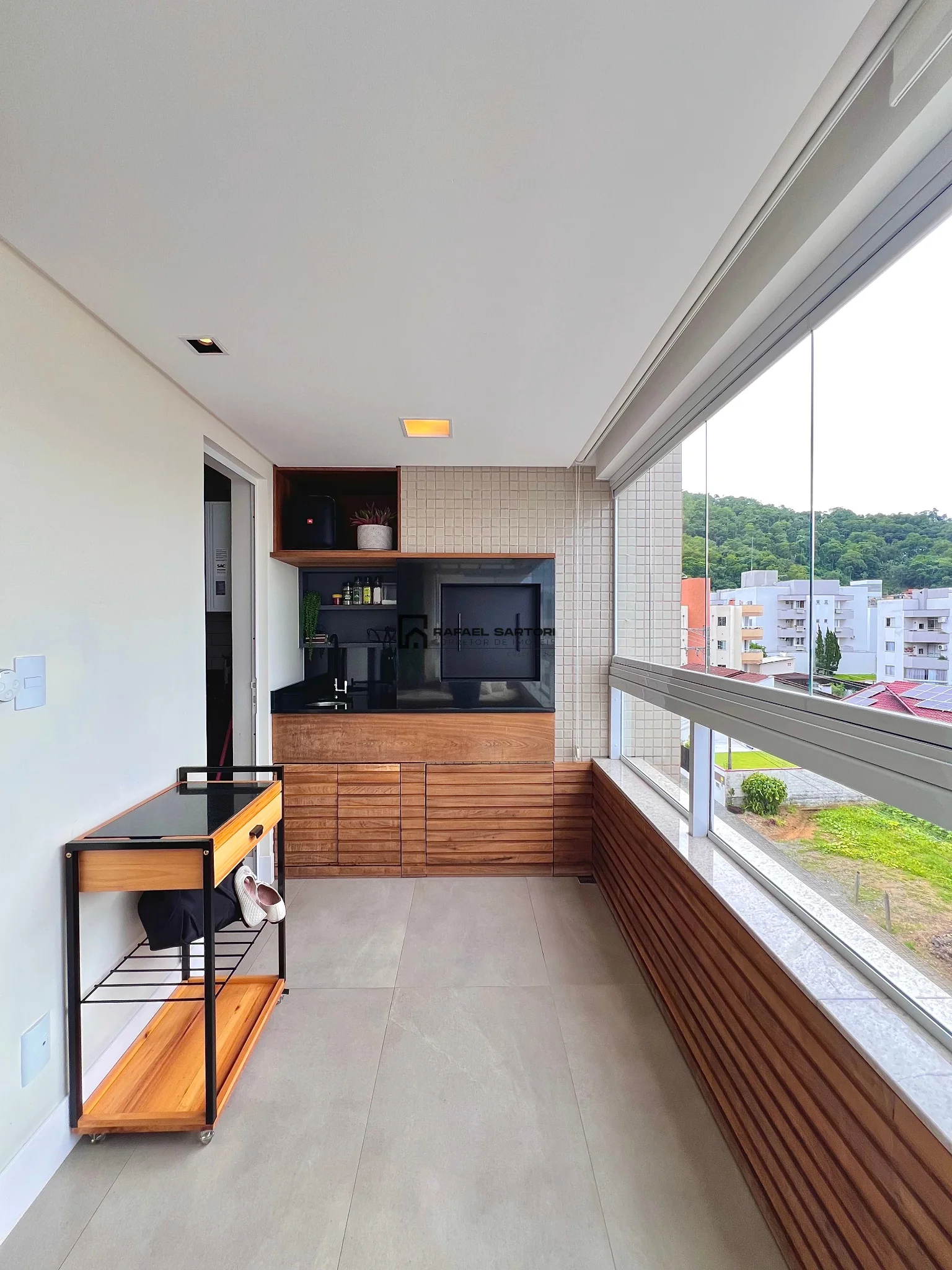 APARTAMENTO MOBILIADO NA VILA NOVA