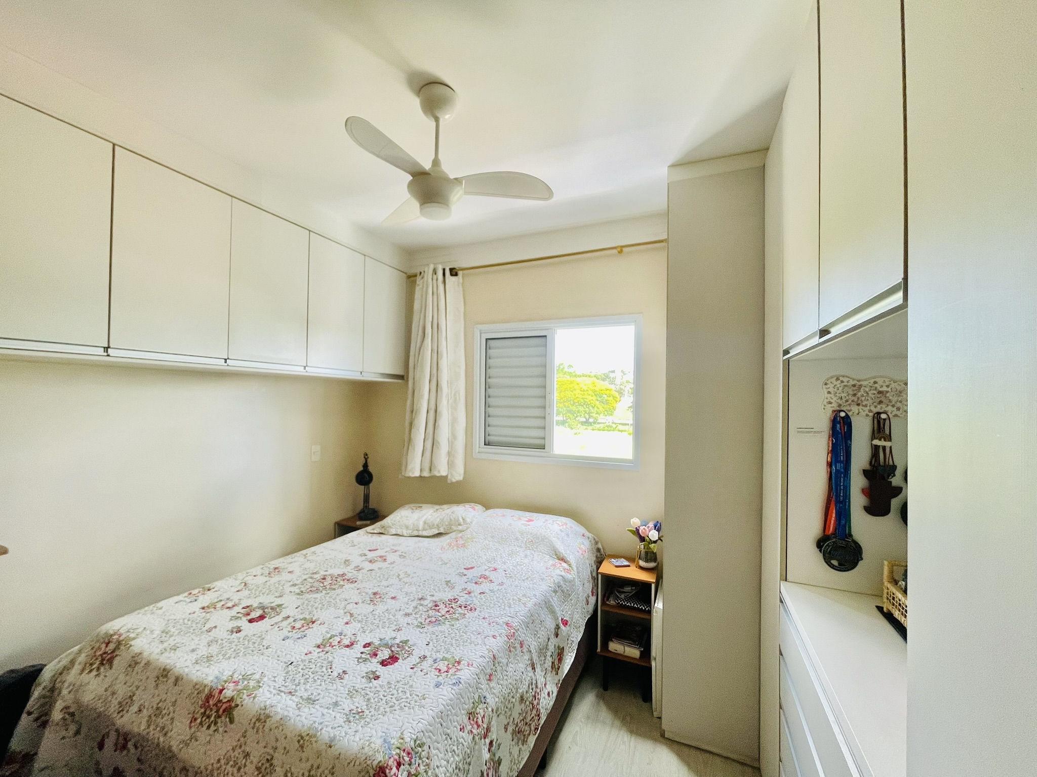 Apartamento à venda com 3 dormitórios, 82 m² no Condomínio Cyan em Taubaté/SP. 