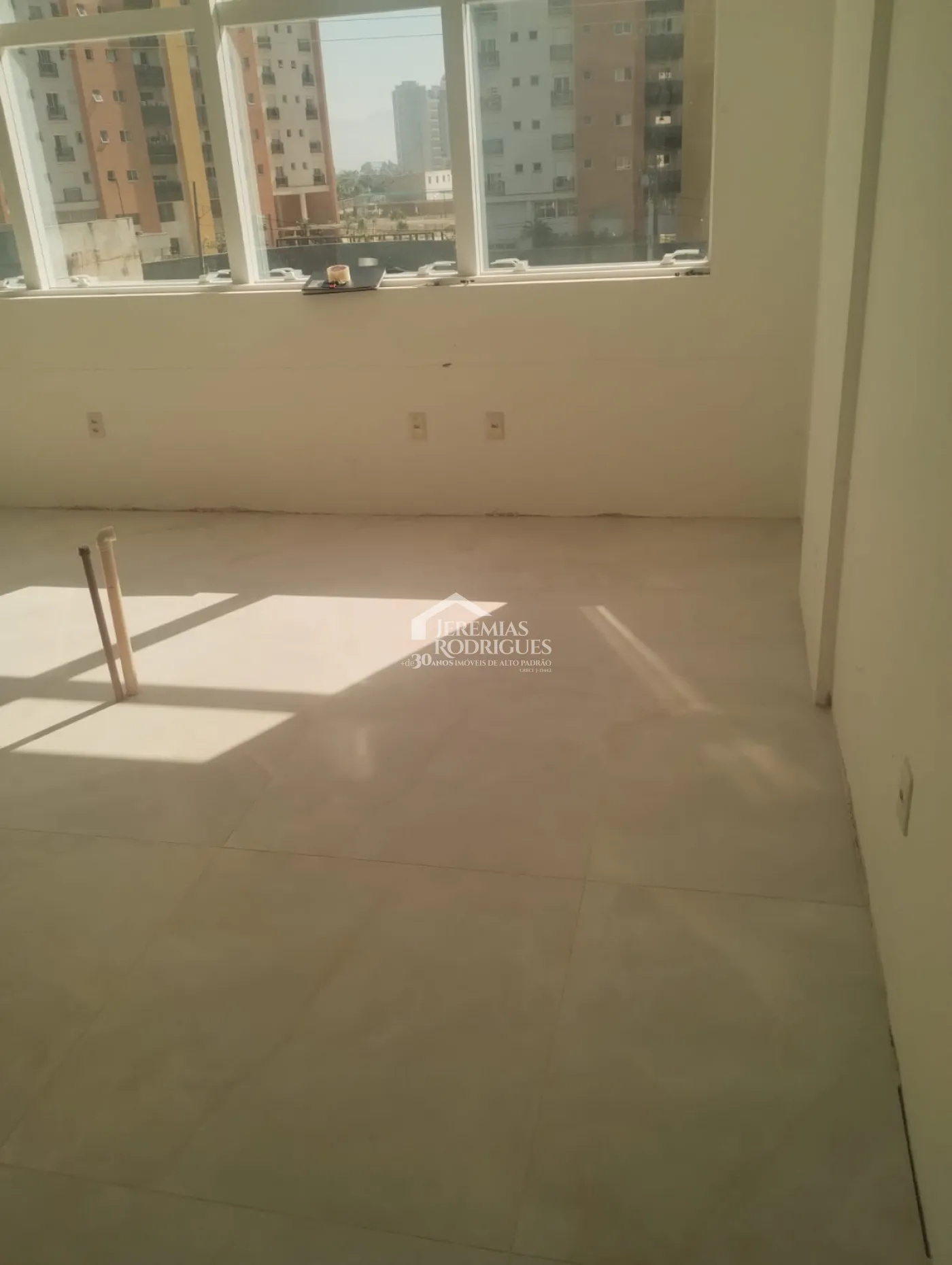 Sala com 45 m² - Edifício Dhf Life - Taubaté/SP.