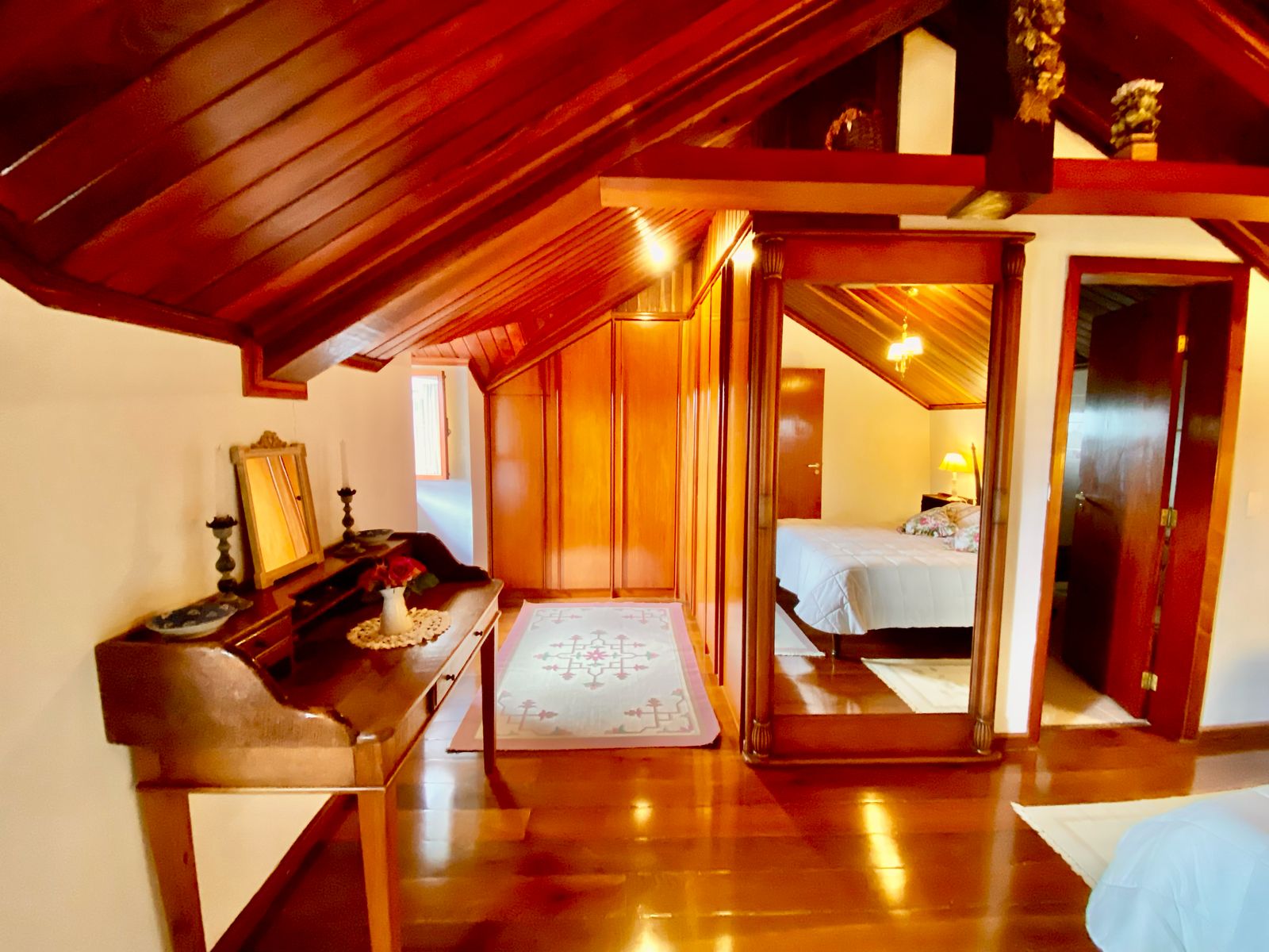 Apartamento à venda no Condomínio Le Bourg Saint Maurice em Campos do Jordão/SP.