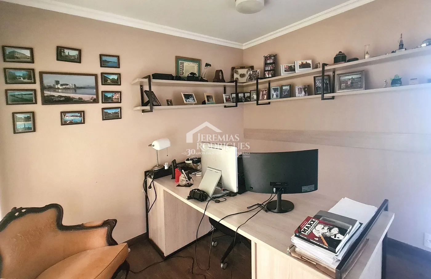 Casa para venda com 5 dormitórios no Condomínio Residencial Parque da Mantiqueira em Santo Antônio do Pinhal/SP