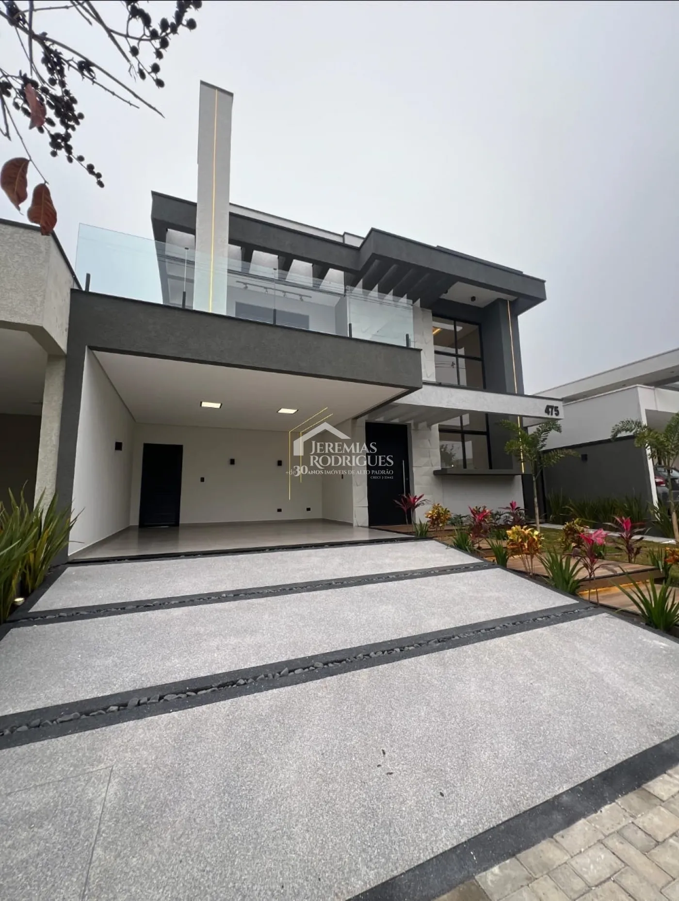 Sobrado com 4 suítes, 300 m² - Condomínio Ouro Ville - Taubaté/SP.