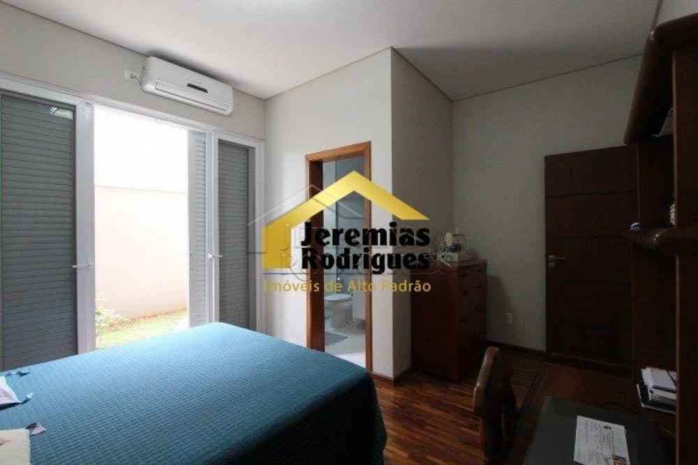 Casa à venda com 3 dormitórios no Condomínio San Marco em Taubaté/SP