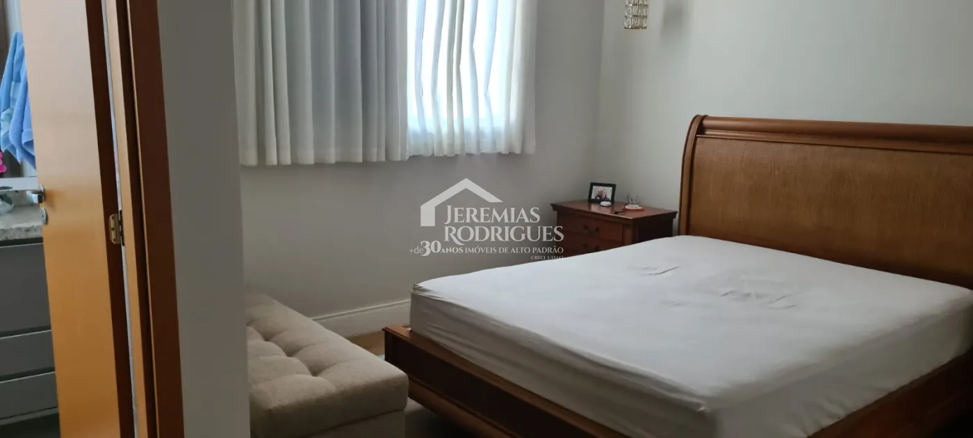 Apartamento à venda com 3 suítes, 155 m² no Condomínio Residencial Renaissance em Taubaté/SP.