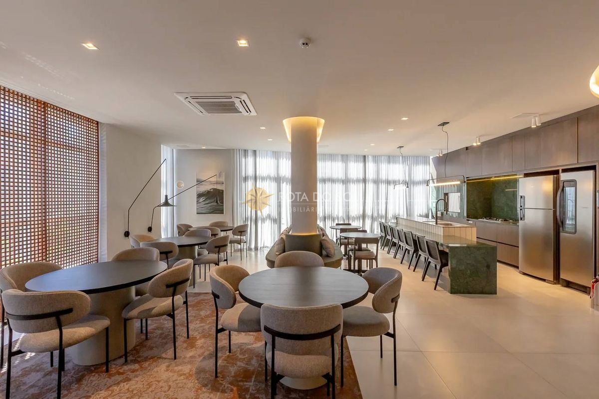 Pleniluni Apartamento 3 Suítes Frente à Avenida Meia Praia Itapema SC