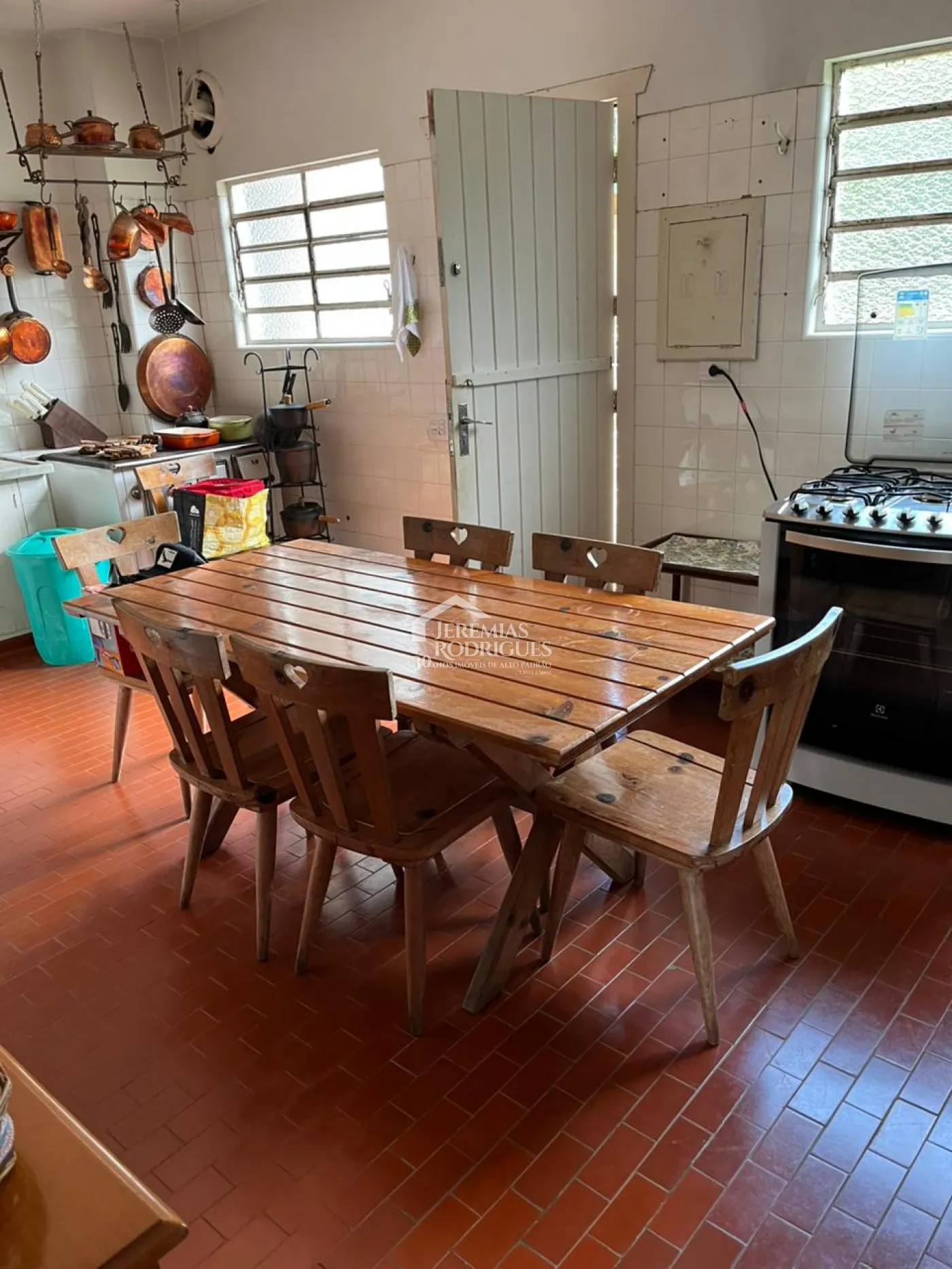 Casa para venda com 3 dormitórios no Jardim do Embaixador em Campos do Jordão/SP