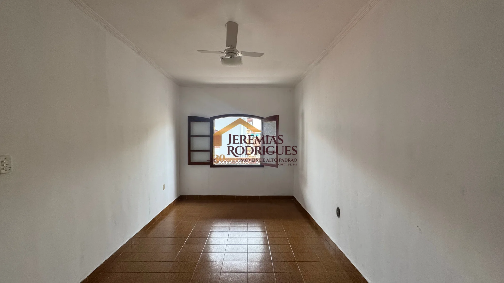 Casa para locação e venda no Bairro São Benedito em Pindamonhangaba/SP. — foto 14