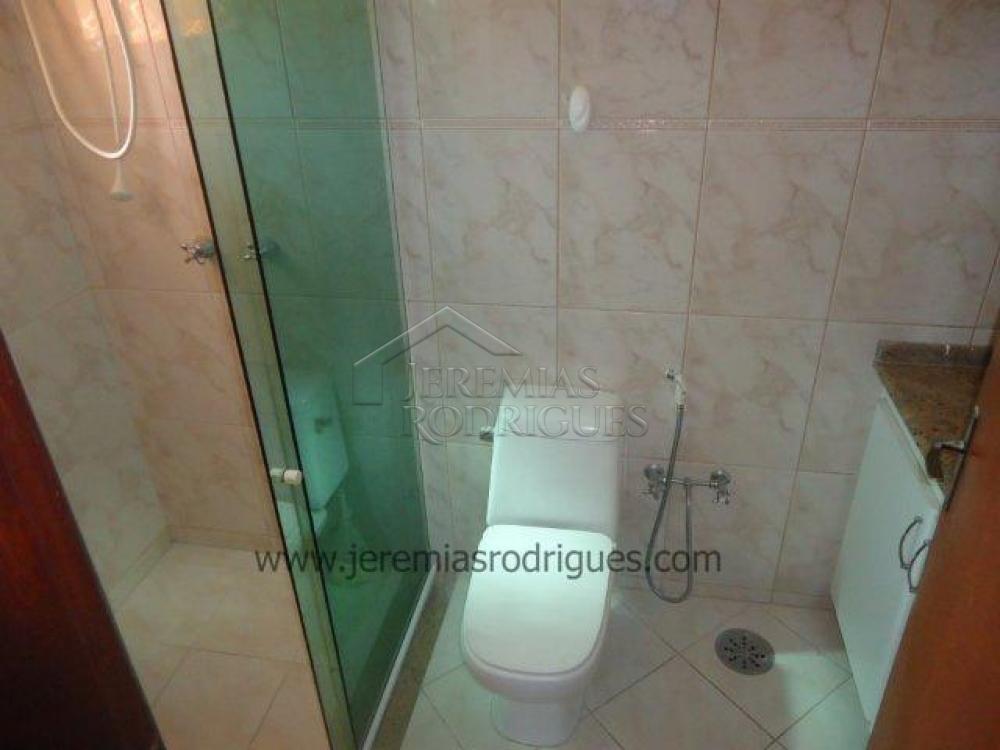 Casa à venda no Condomínio Colonial Village I em Pindamonhangaba/SP