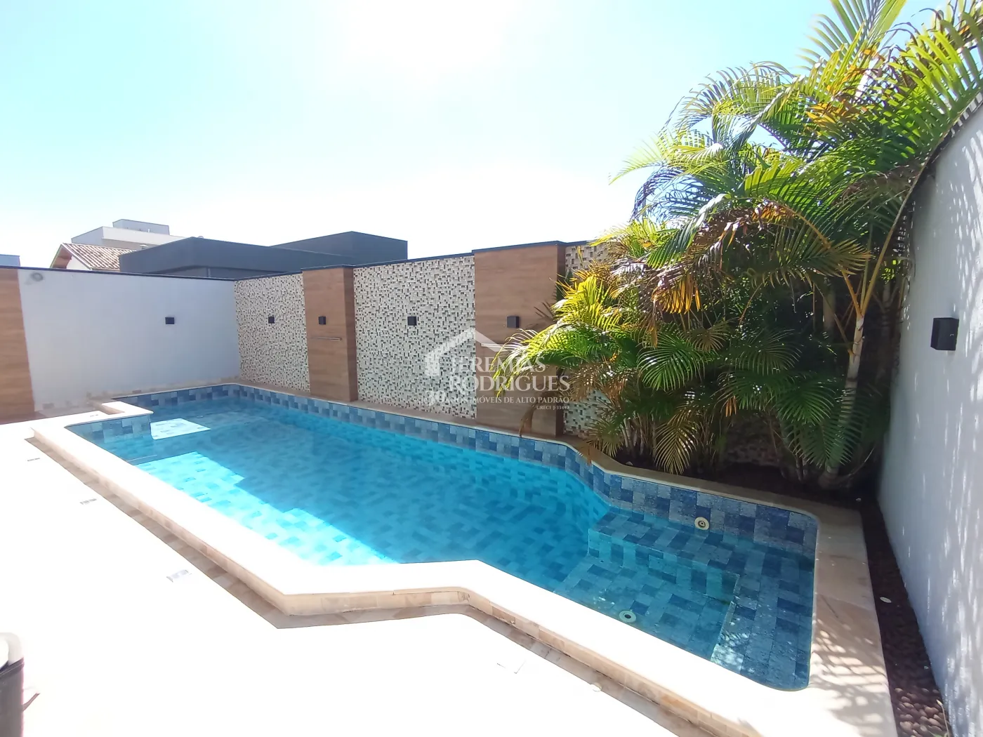 Casa para venda com 3 dormitórios no Condomínio Residencial Tecoara em Taubaté/SP