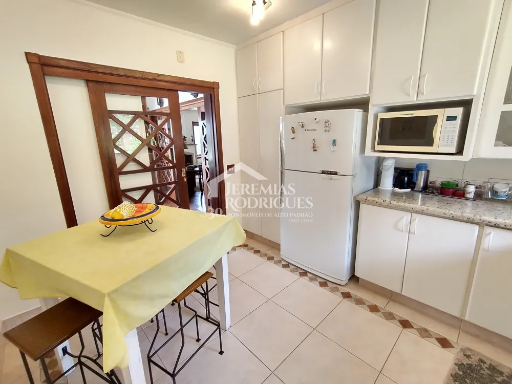 Casa com 4 dormitórios, 380 m² - Condomínio Jardim Véu da Noiva - Campos do Jordão/SP