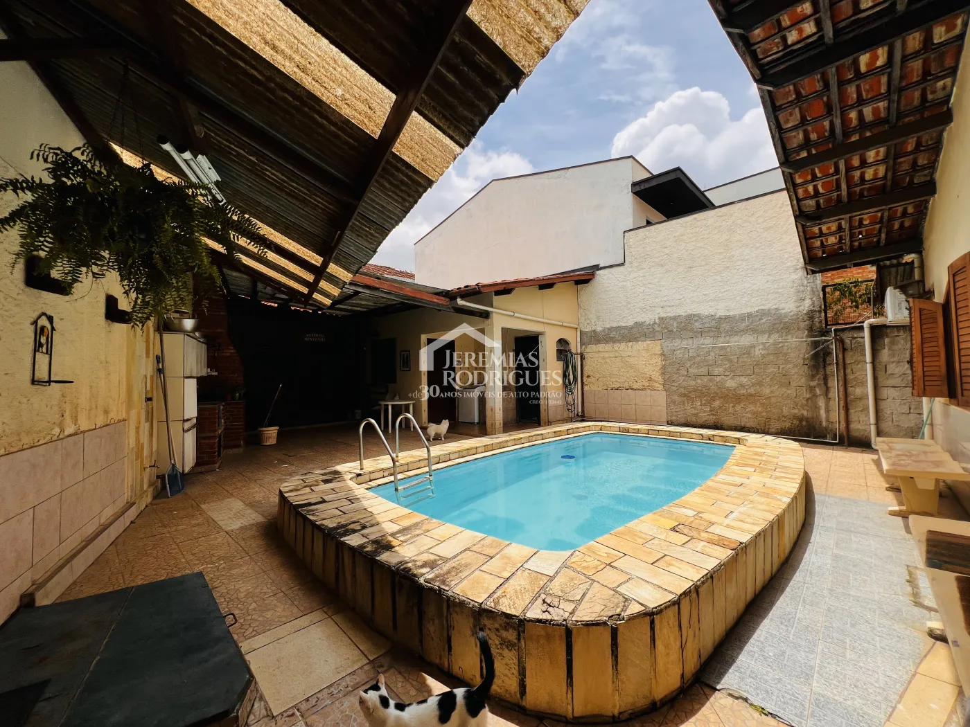 Casa para venda com 4 dormitórios no Centro em Taubaté/SP