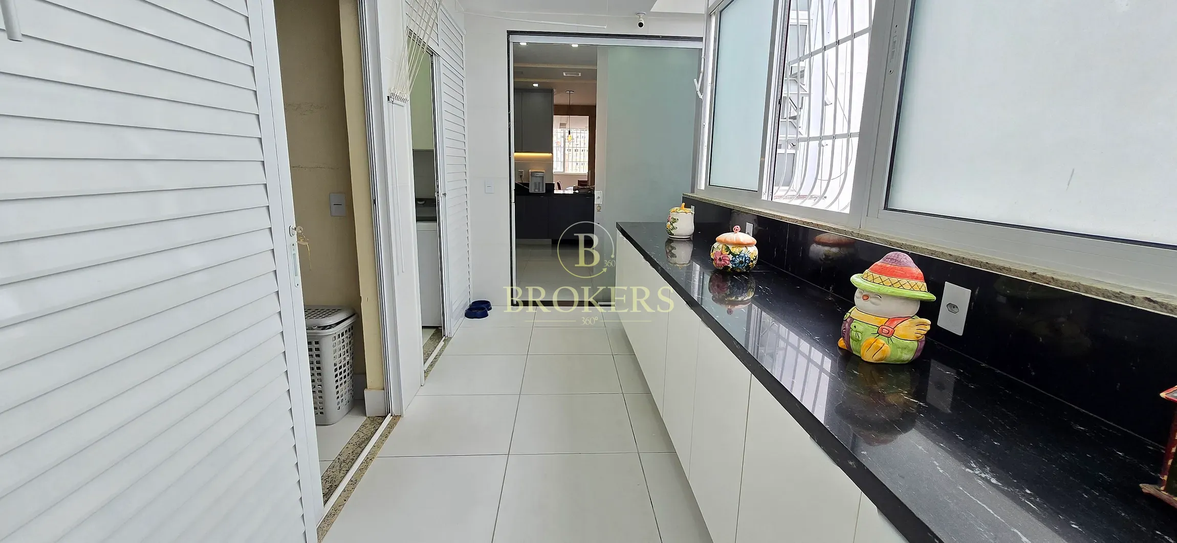 Apartamento espetacular, todo  modernizado à venda na Rua Figueiredo Magalhães, Copacabana, Rio de — foto 42