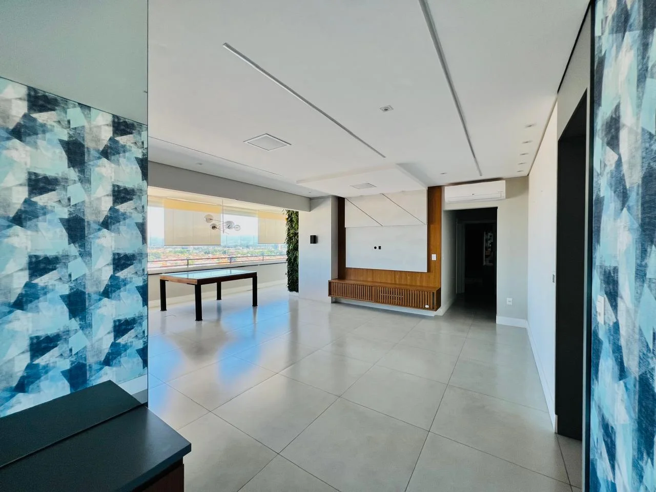 Apartamento para venda e locação no Edifício Grand Terrace em Taubaté/SP. 