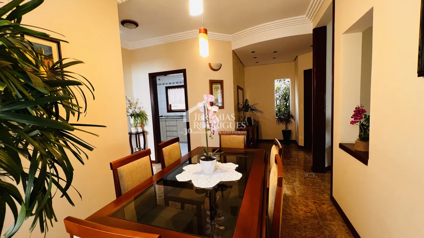 Casa com 3 dormitórios, 268 m² - Condomínio Taubaté Village - Taubaté/SP