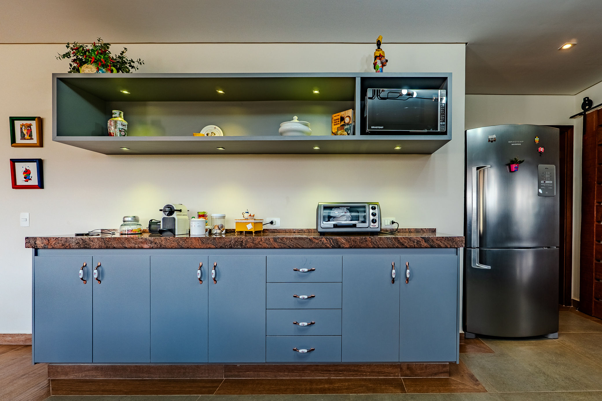 Casa à venda com com 5 suítes no Condomínio Country Club em Santo Antônio do Pinhal/SP. 