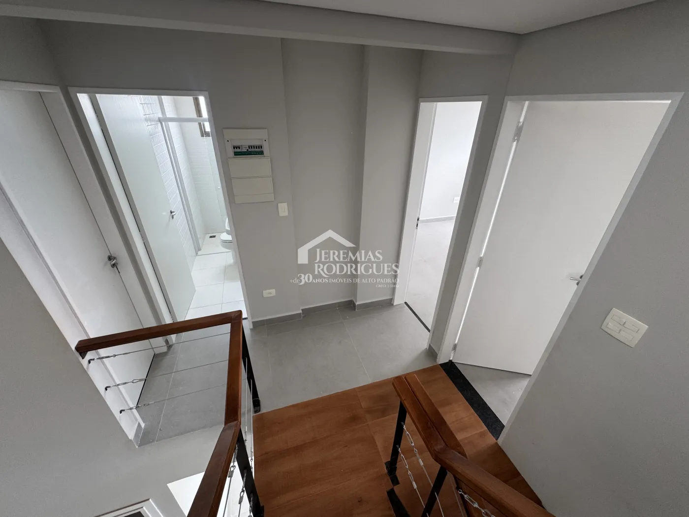 Apartamento à venda com 3 dormitórios, 119 m² no Edifício Jabuticabeiras em Taubaté/SP.