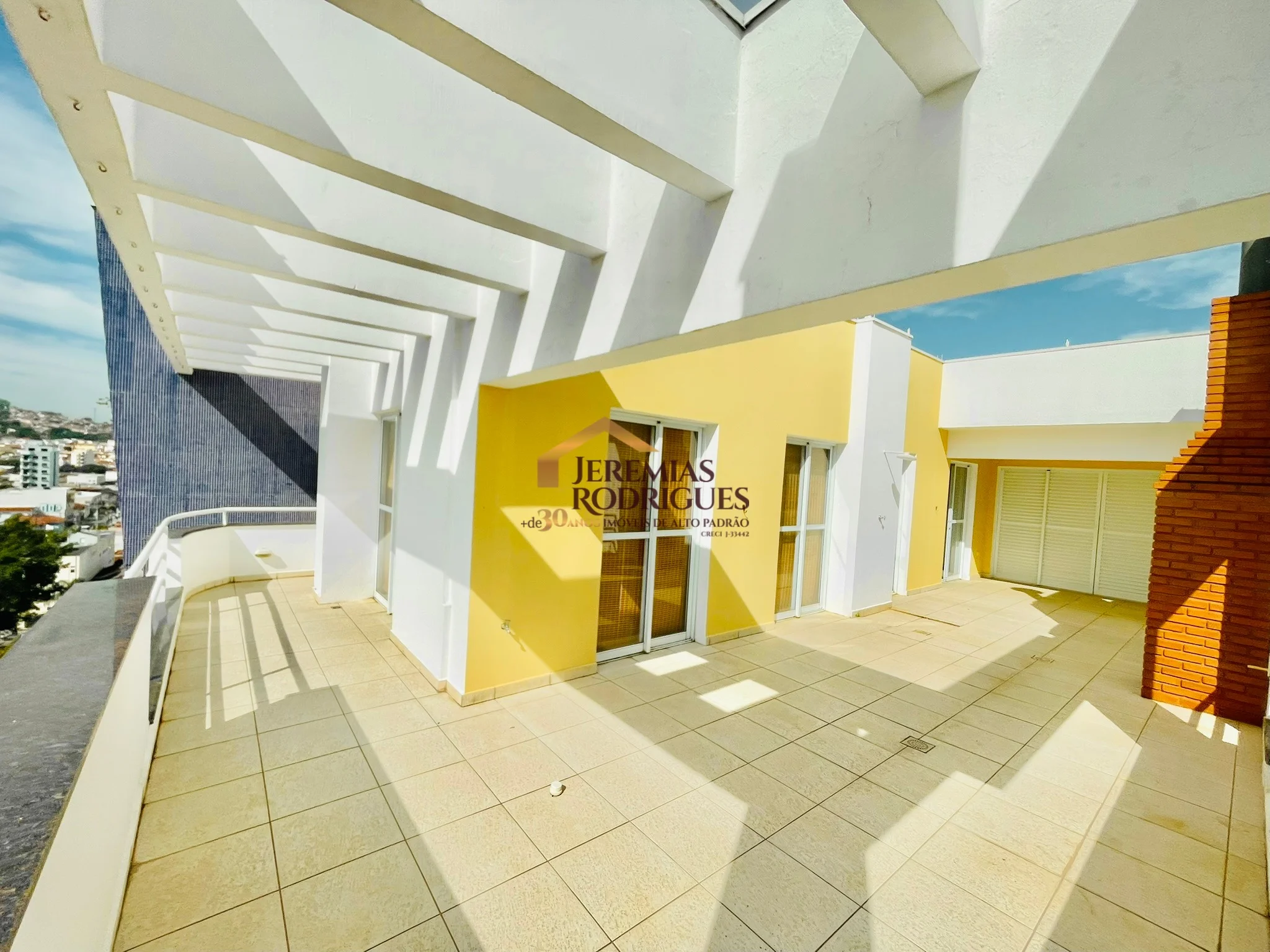 Apartamento Duplex para venda e locação no Condomínio Lumiere em Taubaté/SP. — foto 2