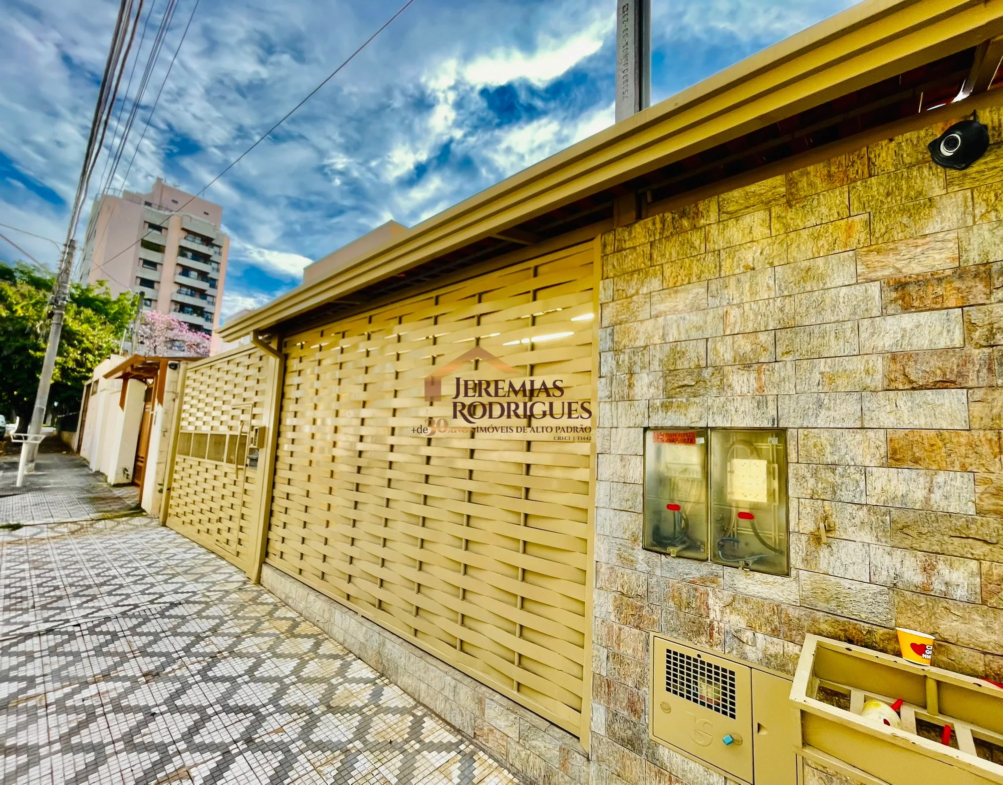 Casa para locação e venda no Centro em Taubaté/SP. — foto 45