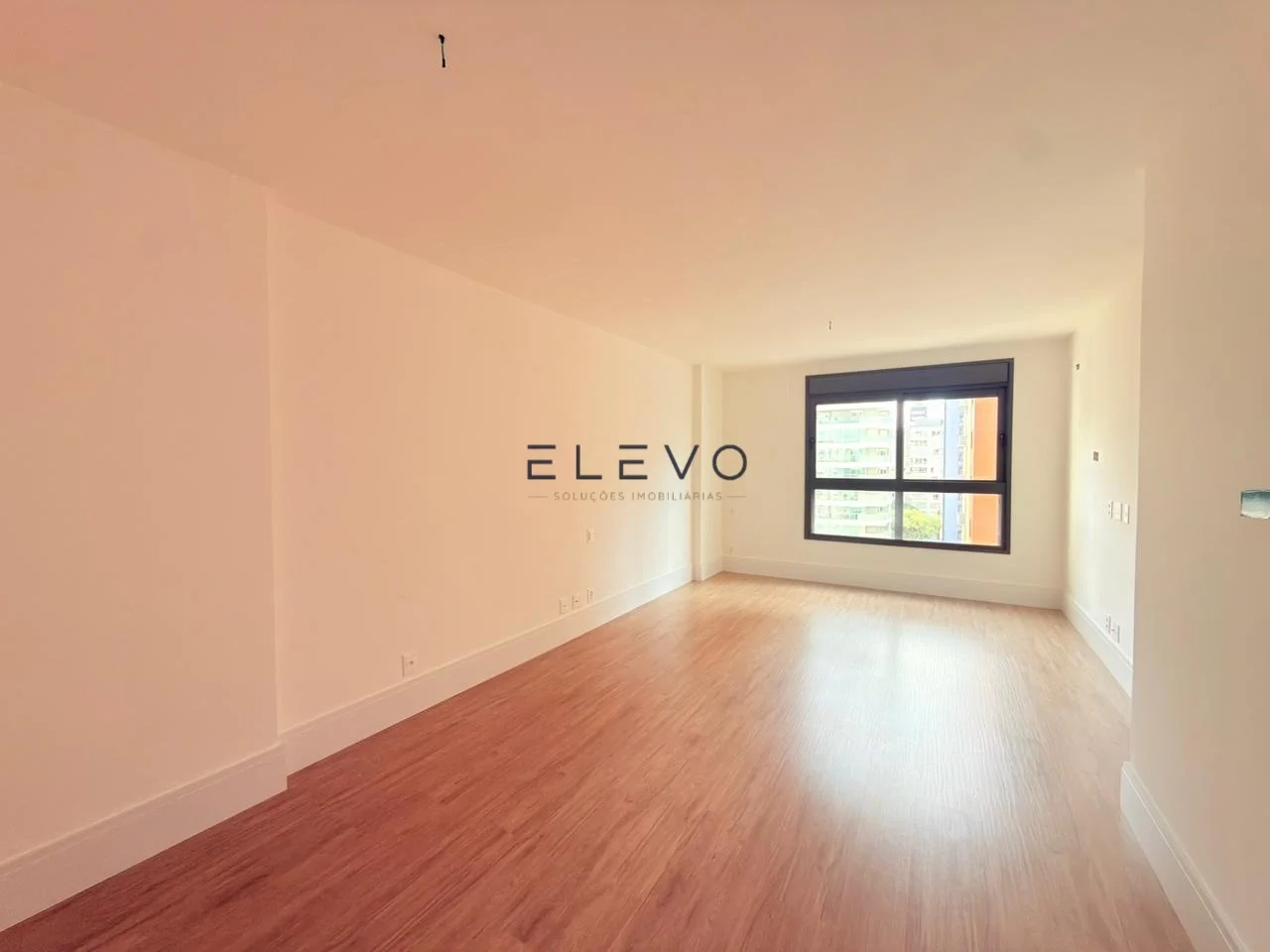 Apartamento à Venda no Plaenge Signature Maringá | 3 Suítes | Proximo a Catedral