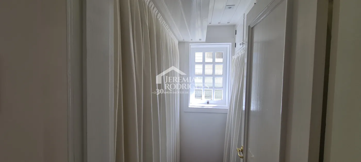 Apartamento à venda com 4 suítes no Edifício Evergreen em Campos do Jordão/SP