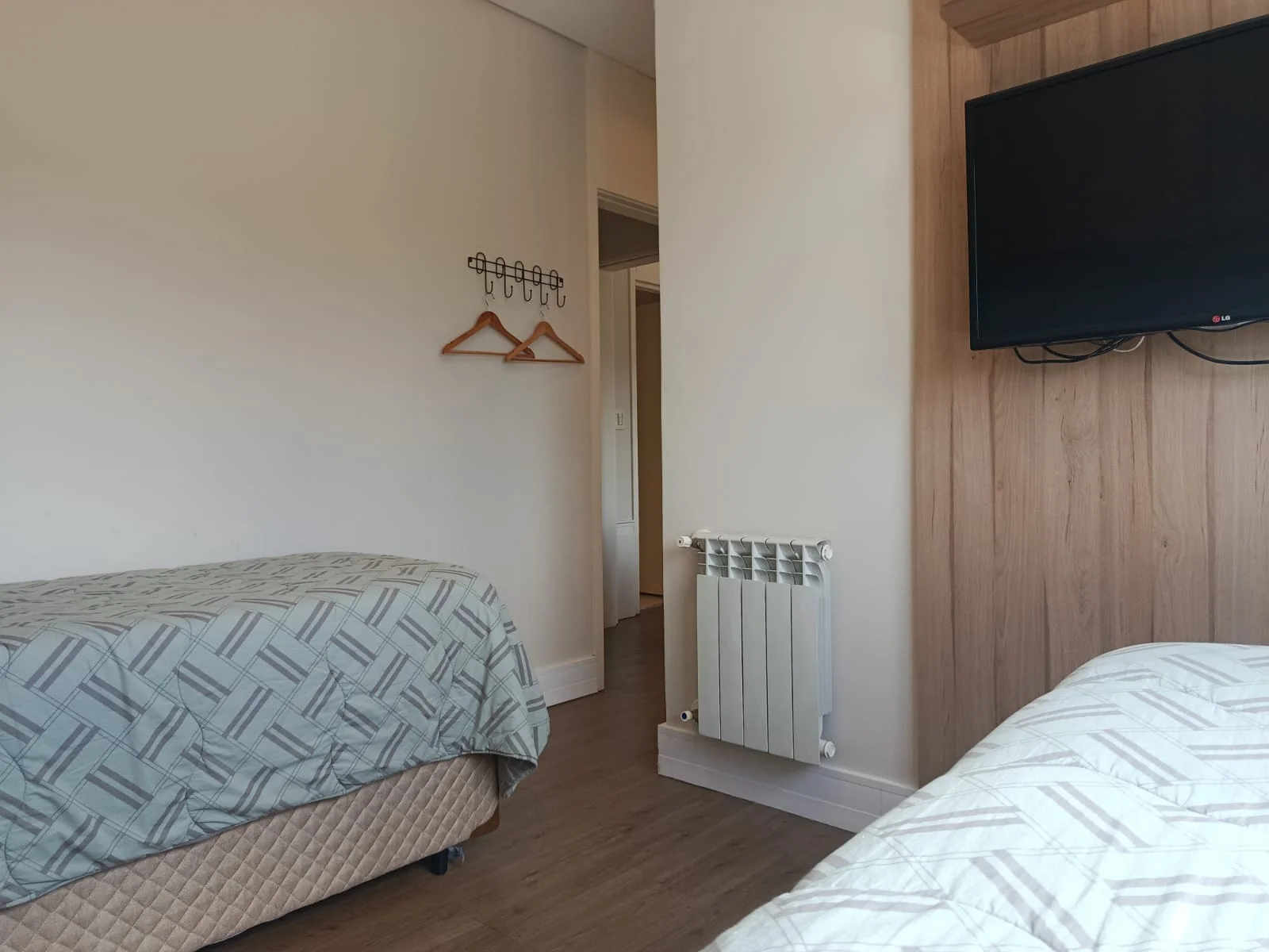 Apartamento à venda com 3 suítes no Edifício Le Premier em Campos do Jordão/SP. 