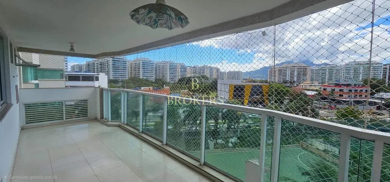 Oportunidade - Avenida Embaixador Abelardo Bueno - Barra Olímpica. Varanda, 2 quartos sendo 1 suíte