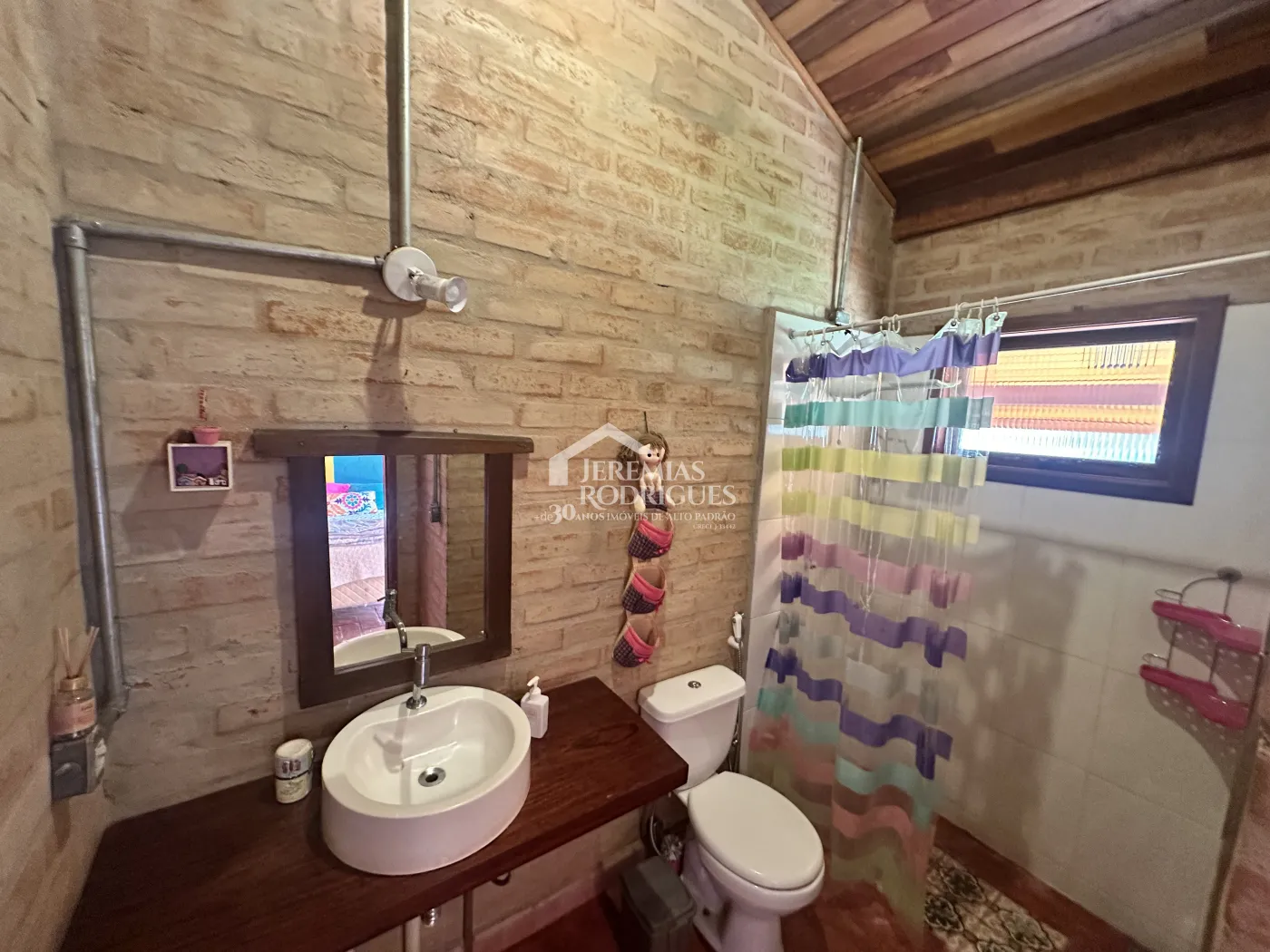 Casa à venda com 3 suítes no Centro em Santo Antônio do Pinhal/SP