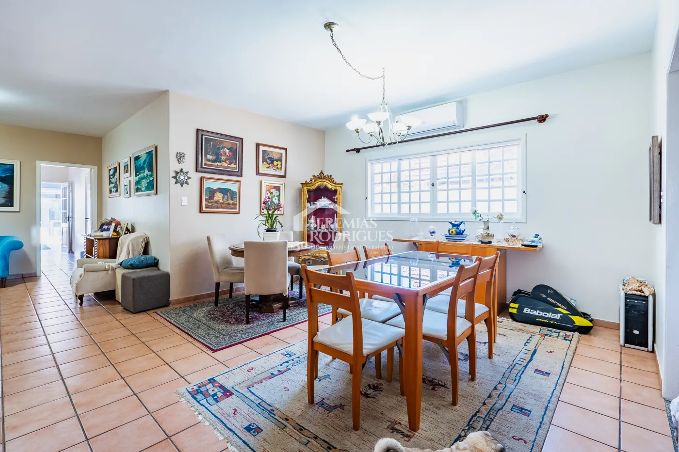 Casa com 3 dormitórios, 396 m² - Condomínio Village Paineiras - Pindamonhangaba/SP.