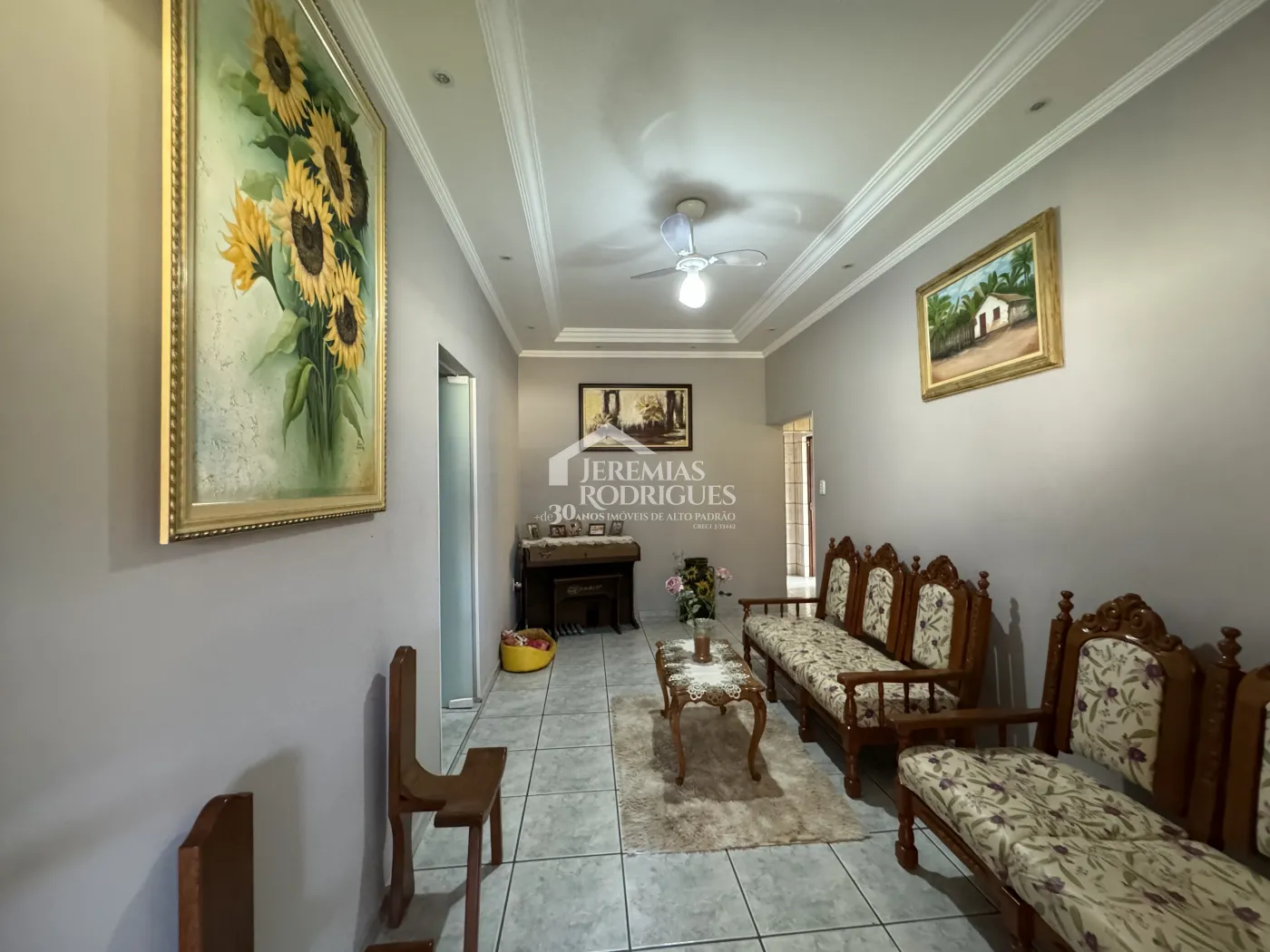 Chácara com 290 m² - bairro Lago Azul - Pindamonhangaba/SP.