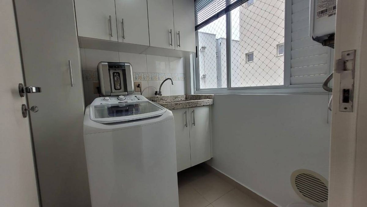 Apartamento Quadra Mar 2 Quartos Meia Praia Itapema SC