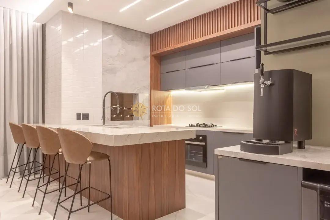 Black Piano apartamento 3 suítes e 2 vagas na Meia Praia