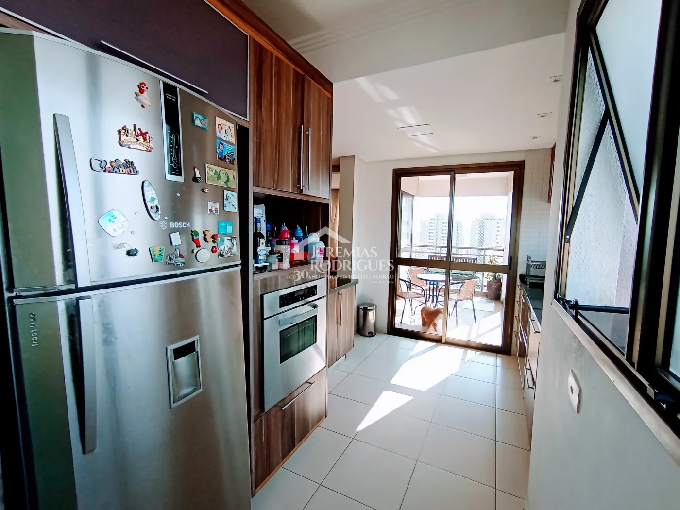 Apartamento à venda com 3 dormitórios no Edifício Jabuticabeiras em Taubaté/SP
