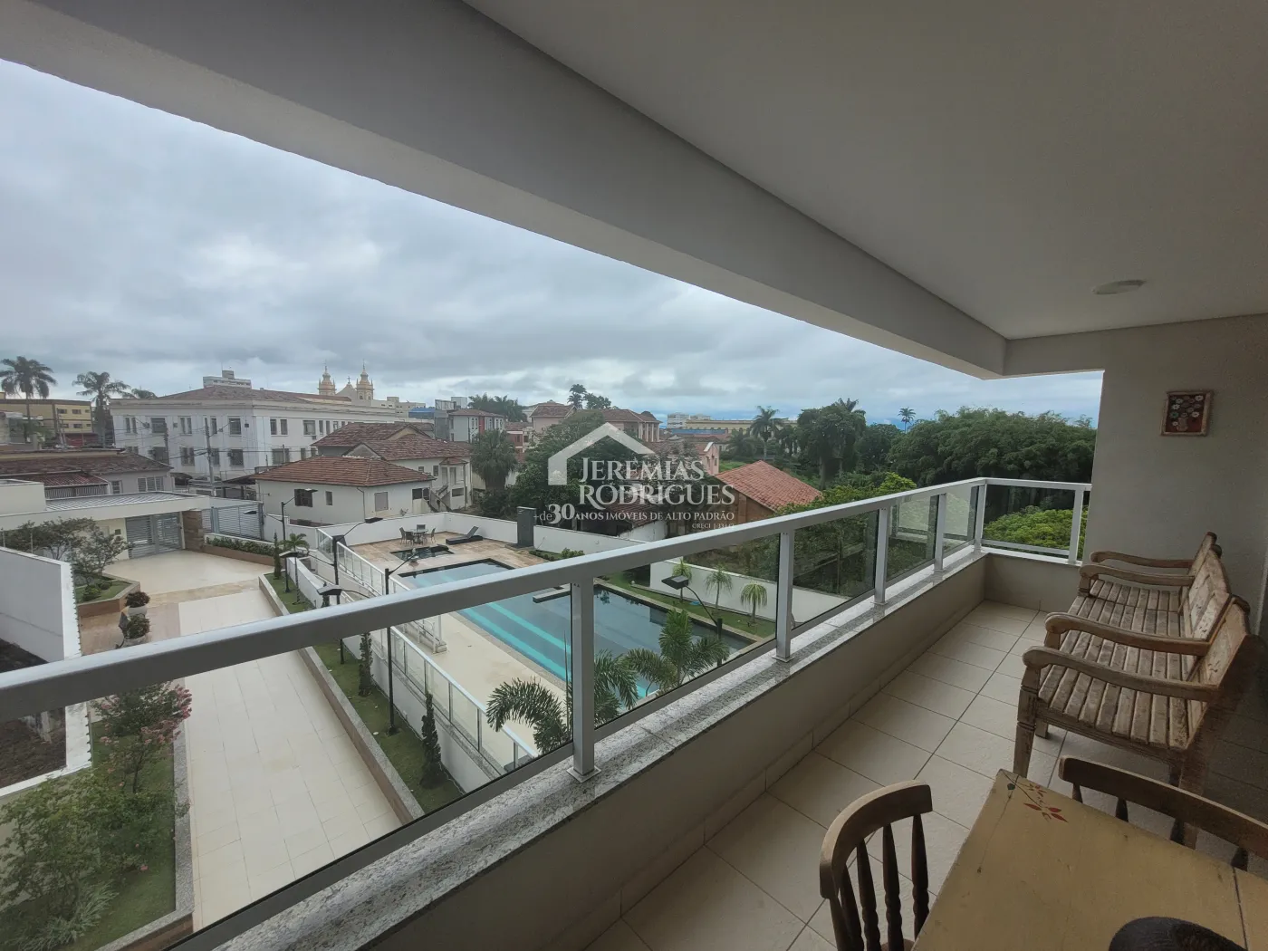 Apartamento com 3 suítes, 130 m² - Edifício Maximus Residence - Pindamonhangaba/SP.