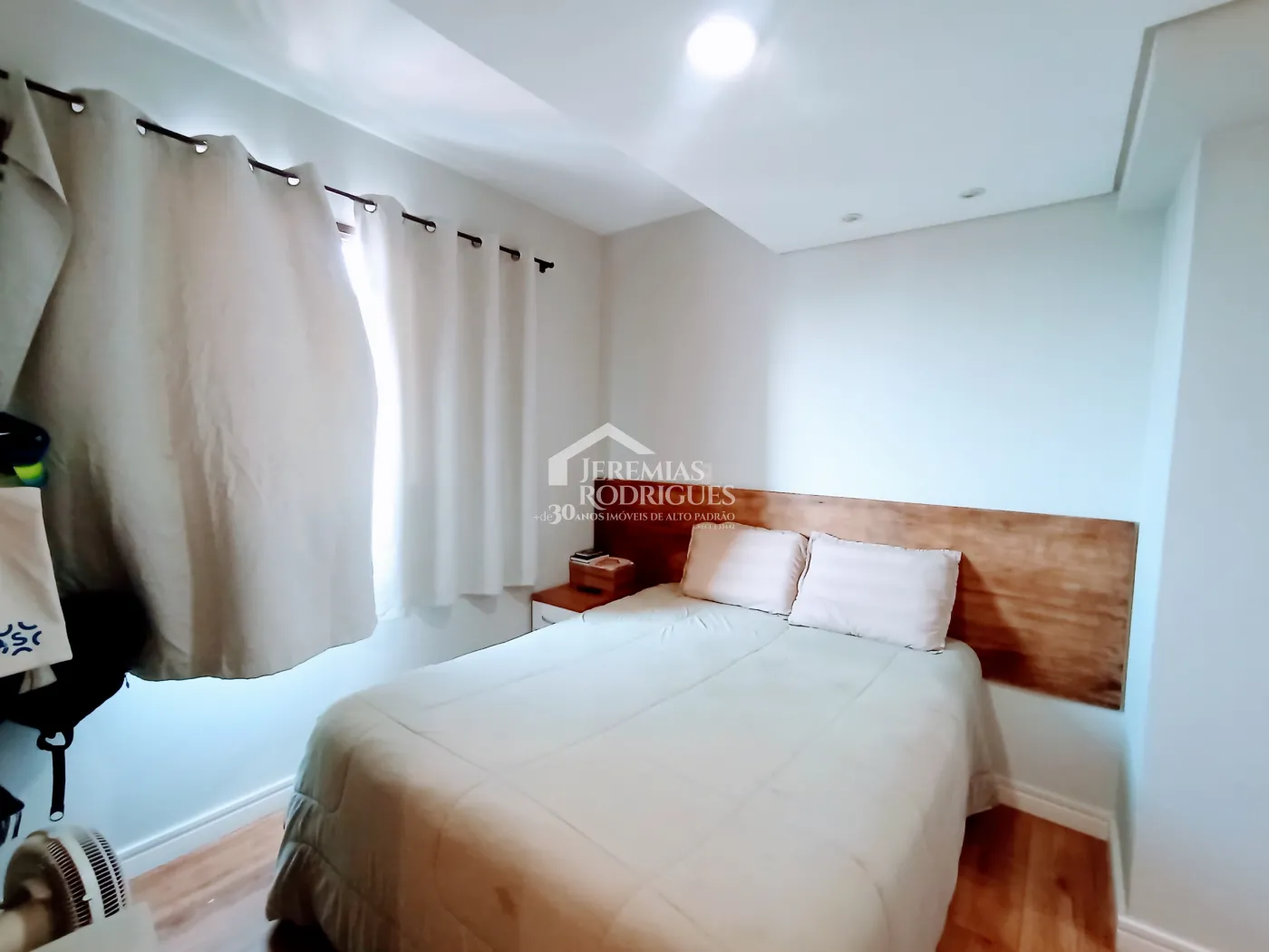 Apartamento à venda com 3 dormitórios no Edifício Jabuticabeiras em Taubaté/SP
