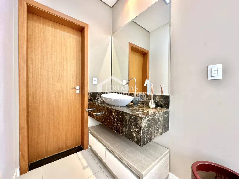 Casa mobiliada para locação no Condomínio Campos do Conde I em Tremembé/SP. 