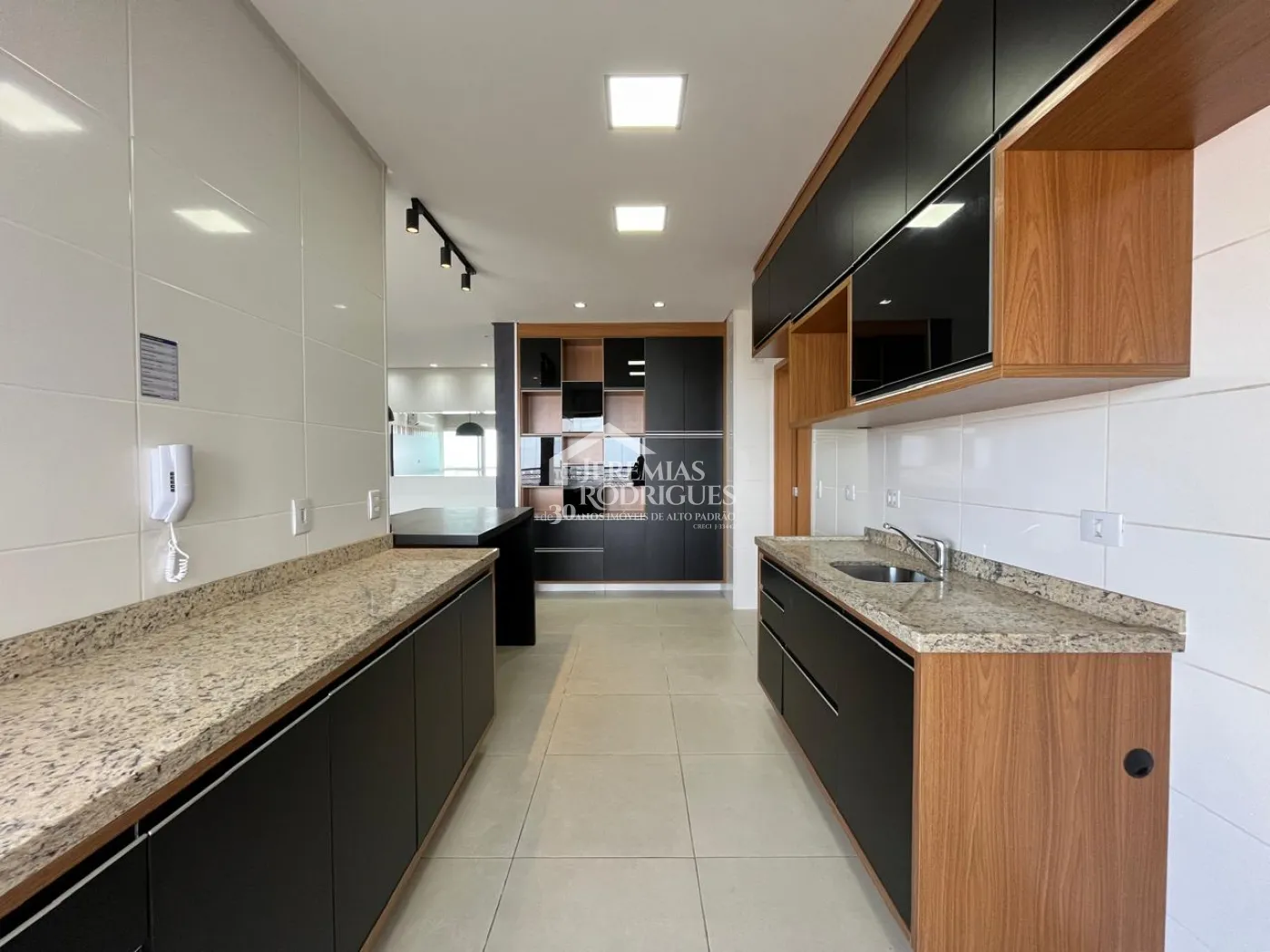 Apartamento com 3 suítes, 155 m² - Condomínio Residencial Renaissance - Taubaté/SP
