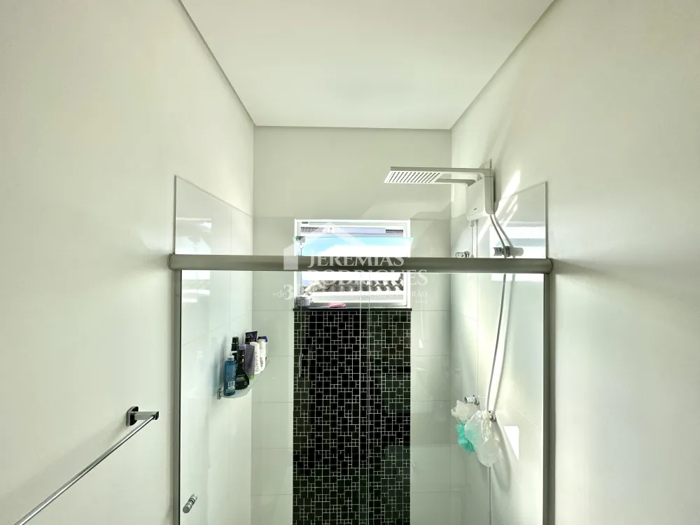 Casa mobiliada para locação no Condomínio Campos do Conde I em Tremembé/SP. 