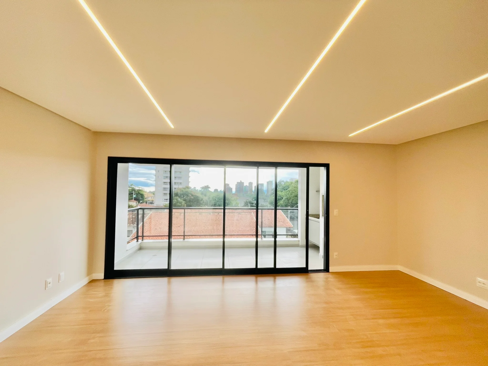 Apartamento para venda e locação com 3 dormitórios no Condomínio Lucca em Taubaté/SP. 